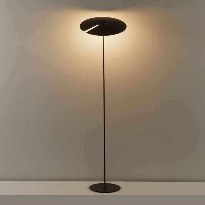 Spira moderne gulvlampe i aluminium