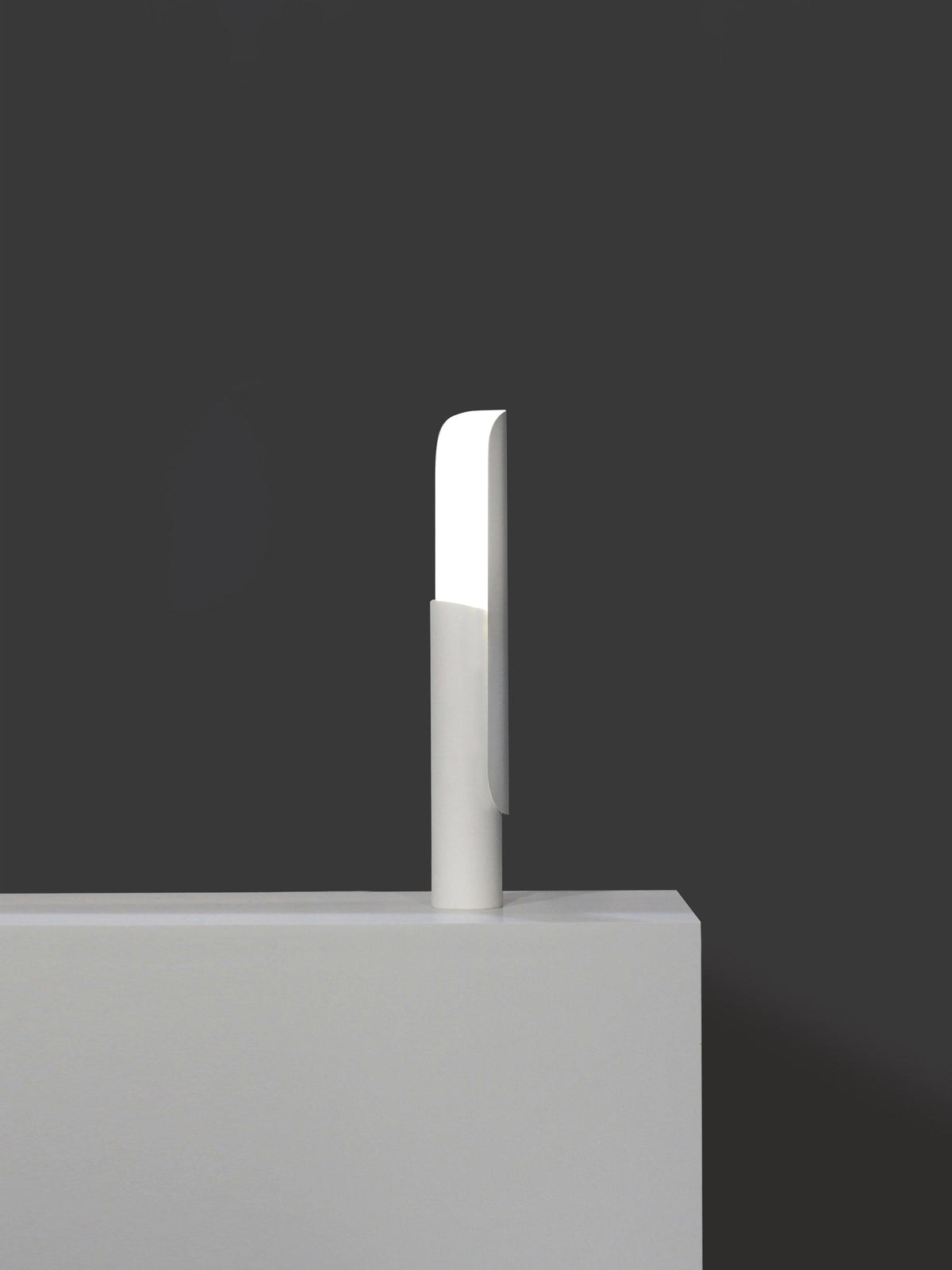 Zenice minimalistisk bordslampa