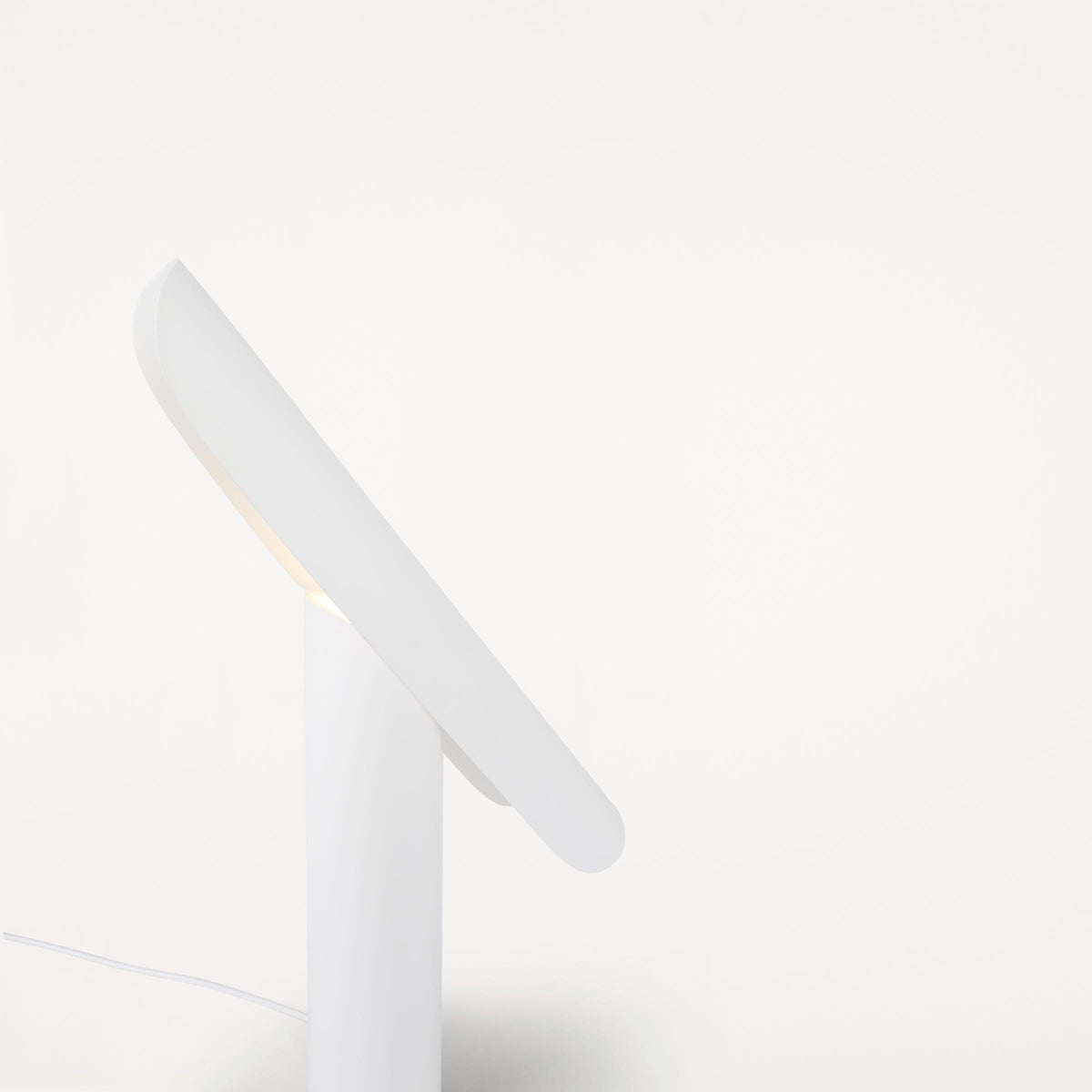 Zenice minimalistisk bordslampa