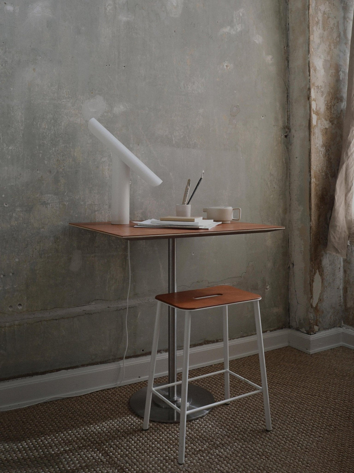 Zenice minimalistisk bordslampa