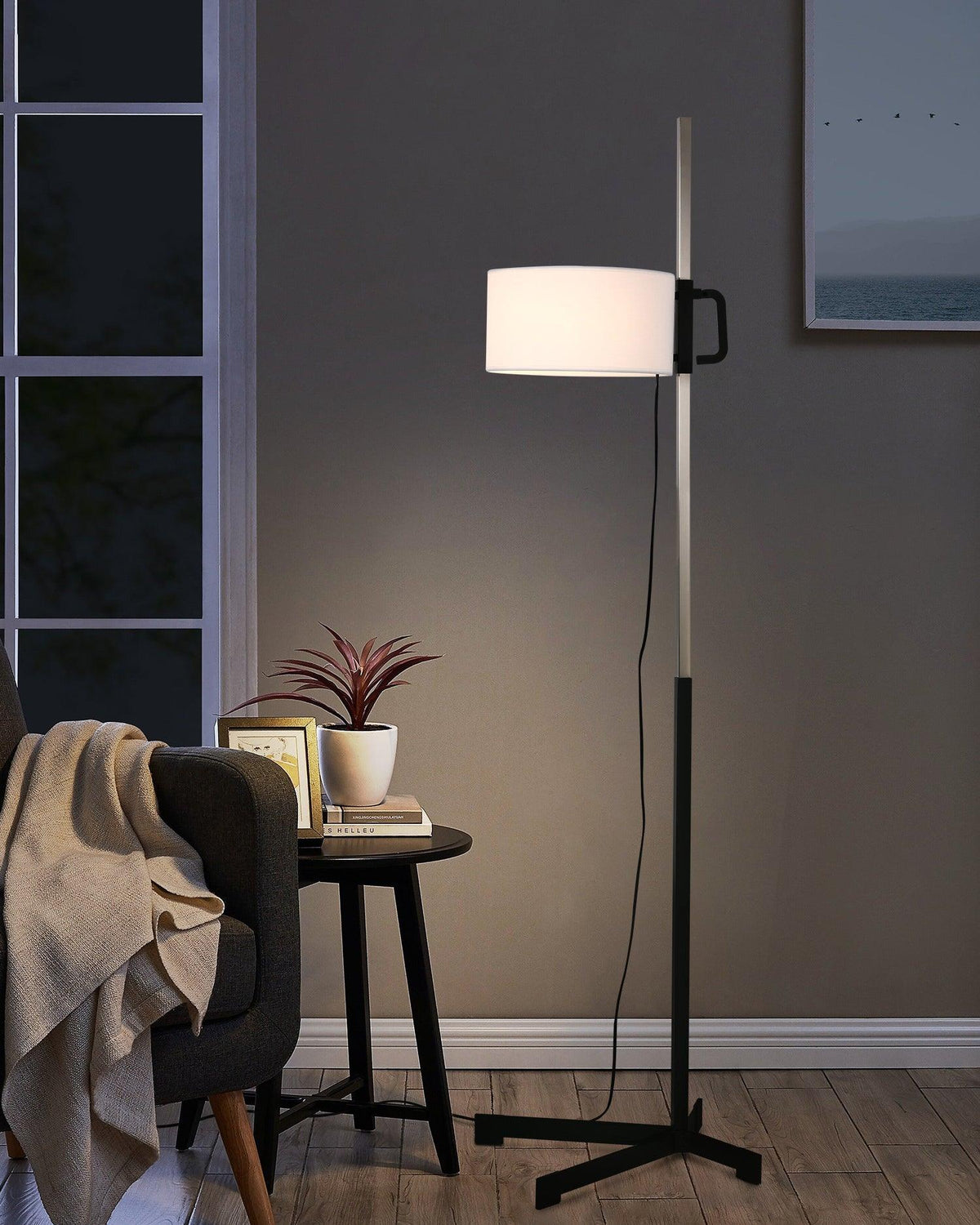 Reniselia Floor Lamp