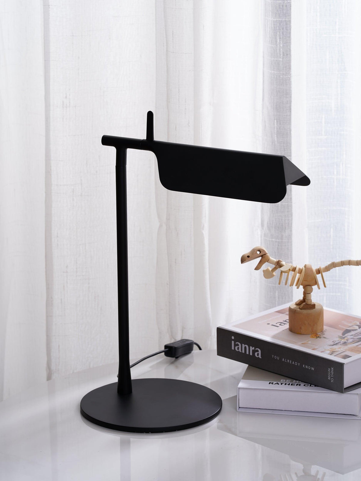 Cilorn minimalistisk bordslampa i akryl