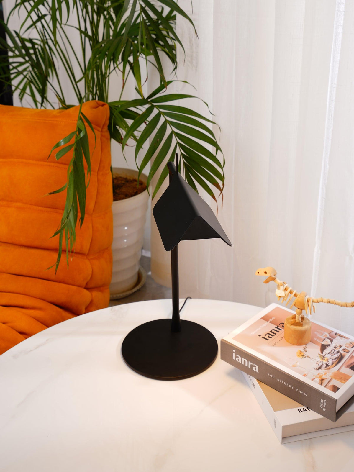 Cilorn minimalistisk bordslampa i akryl