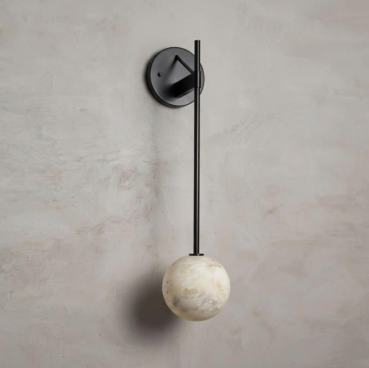 Staverncombe vägglampa i alabaster