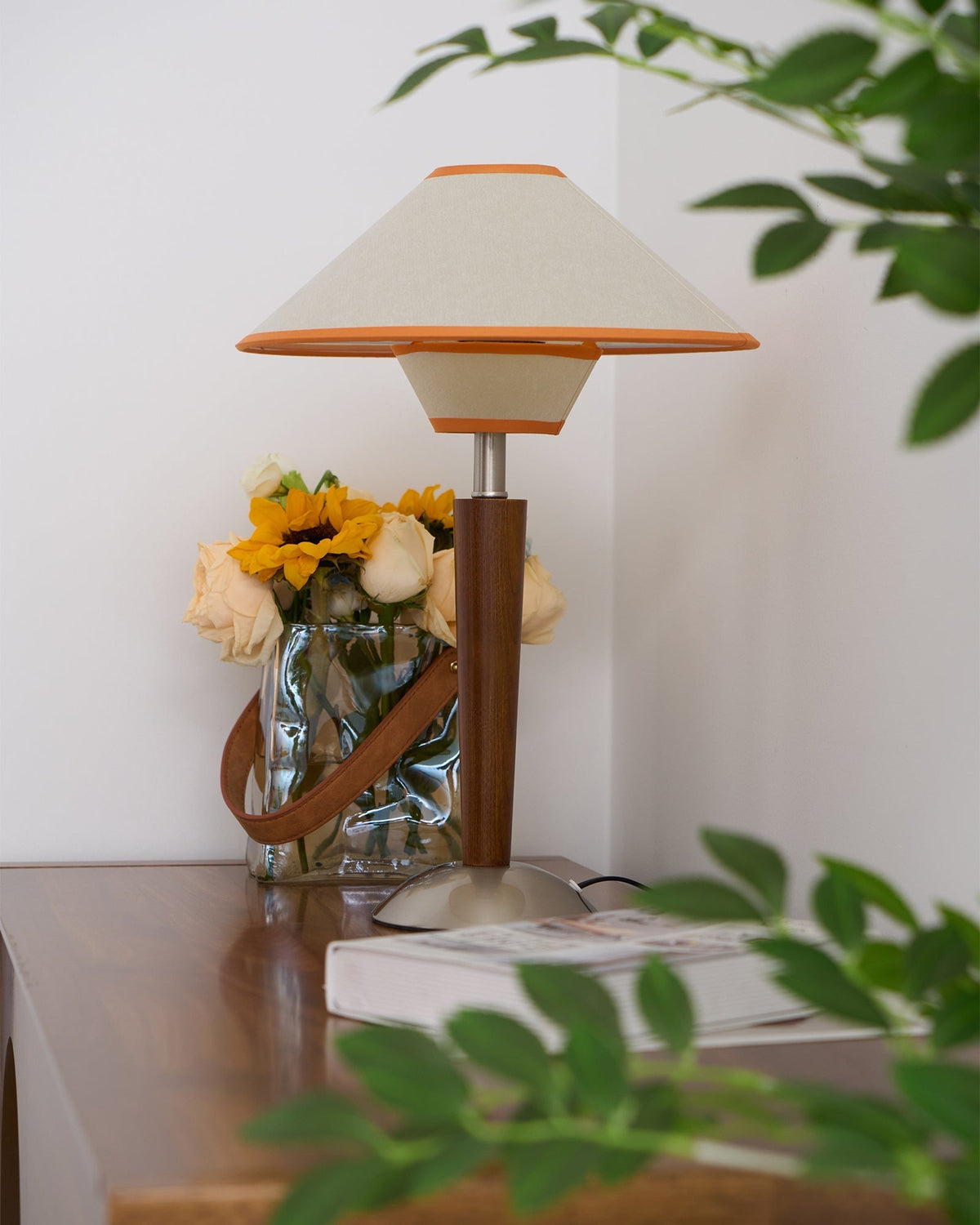 Roka bordlampe Talonwood