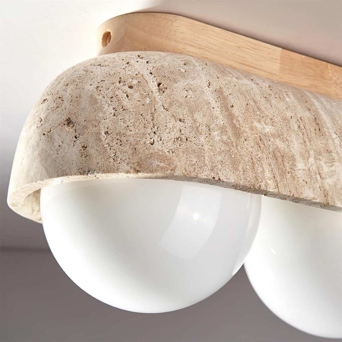 Norelina rektangulær loftslampe i travertin