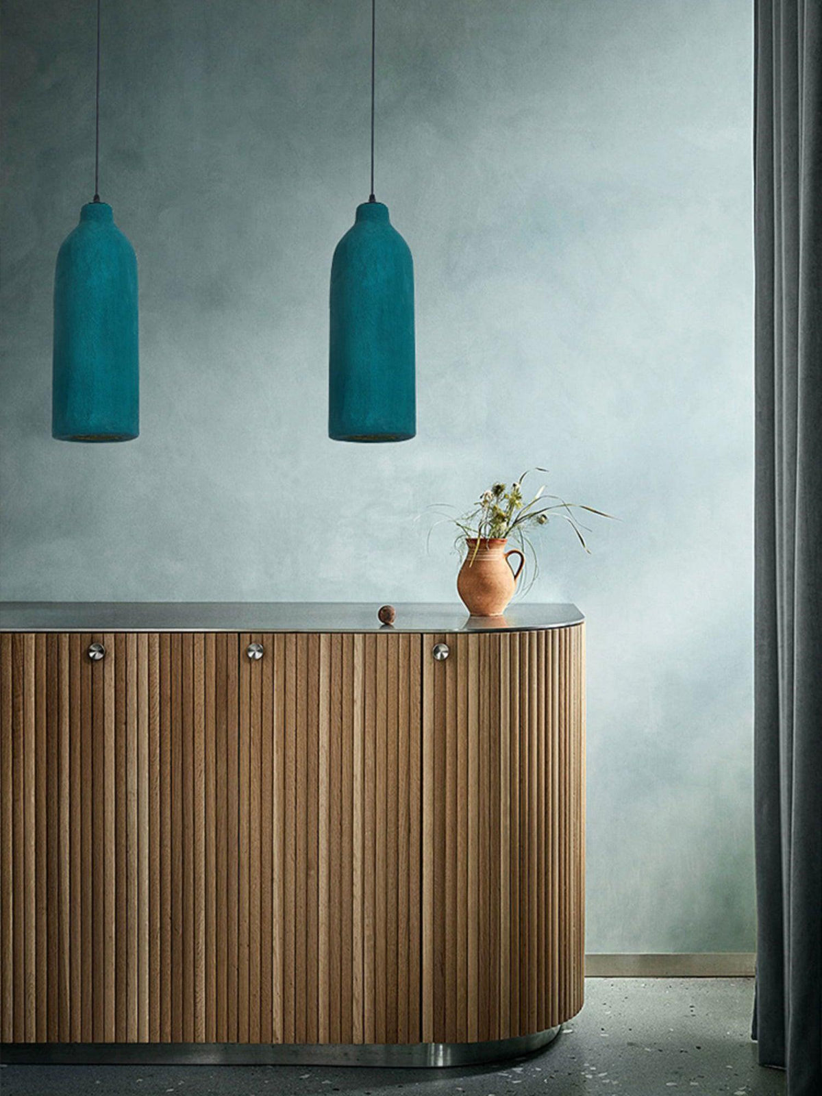 Ulvynia minimalistinen hartsiriippuvalaisin