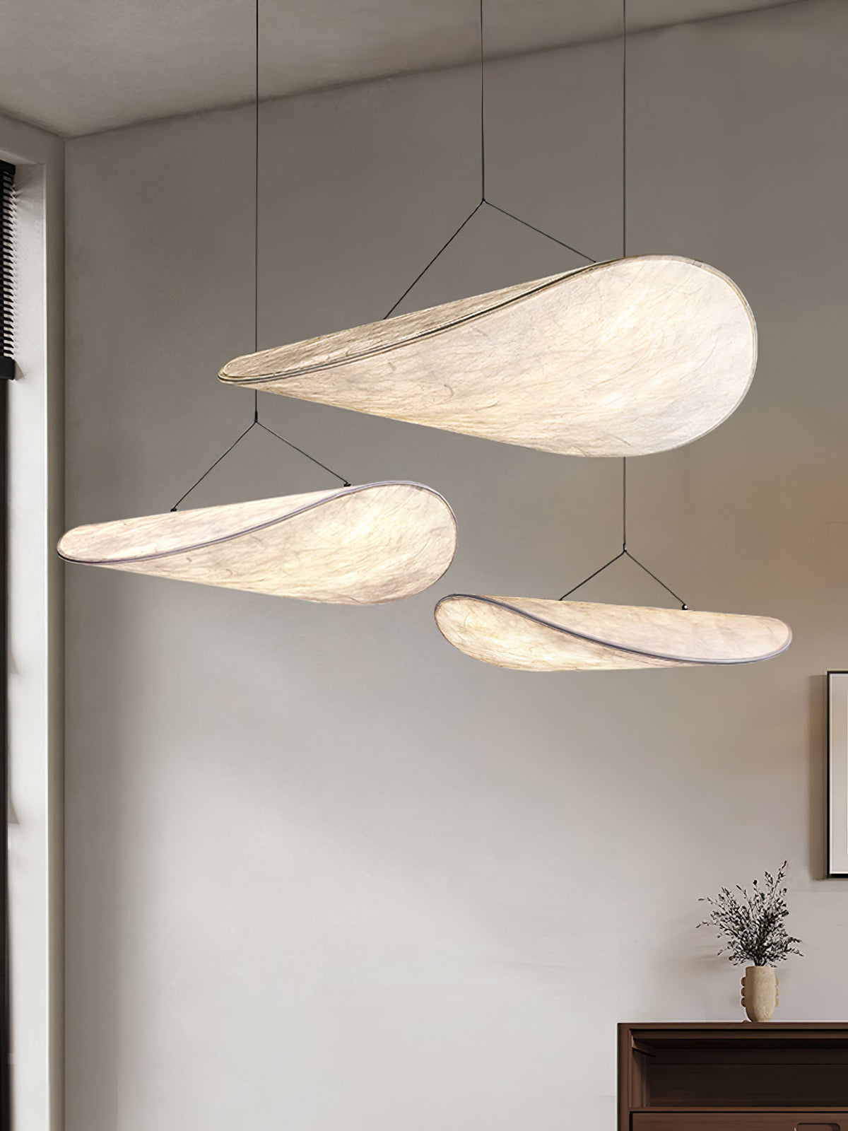 Candeeiro suspenso Twist contemporâneo com cabo decorativo