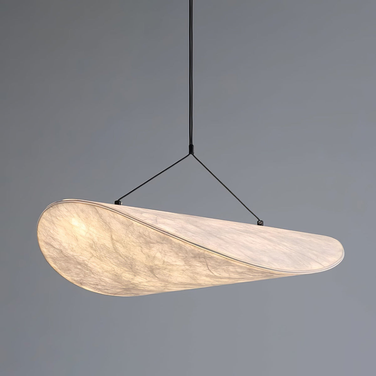 Candeeiro suspenso Twist contemporâneo com cabo decorativo