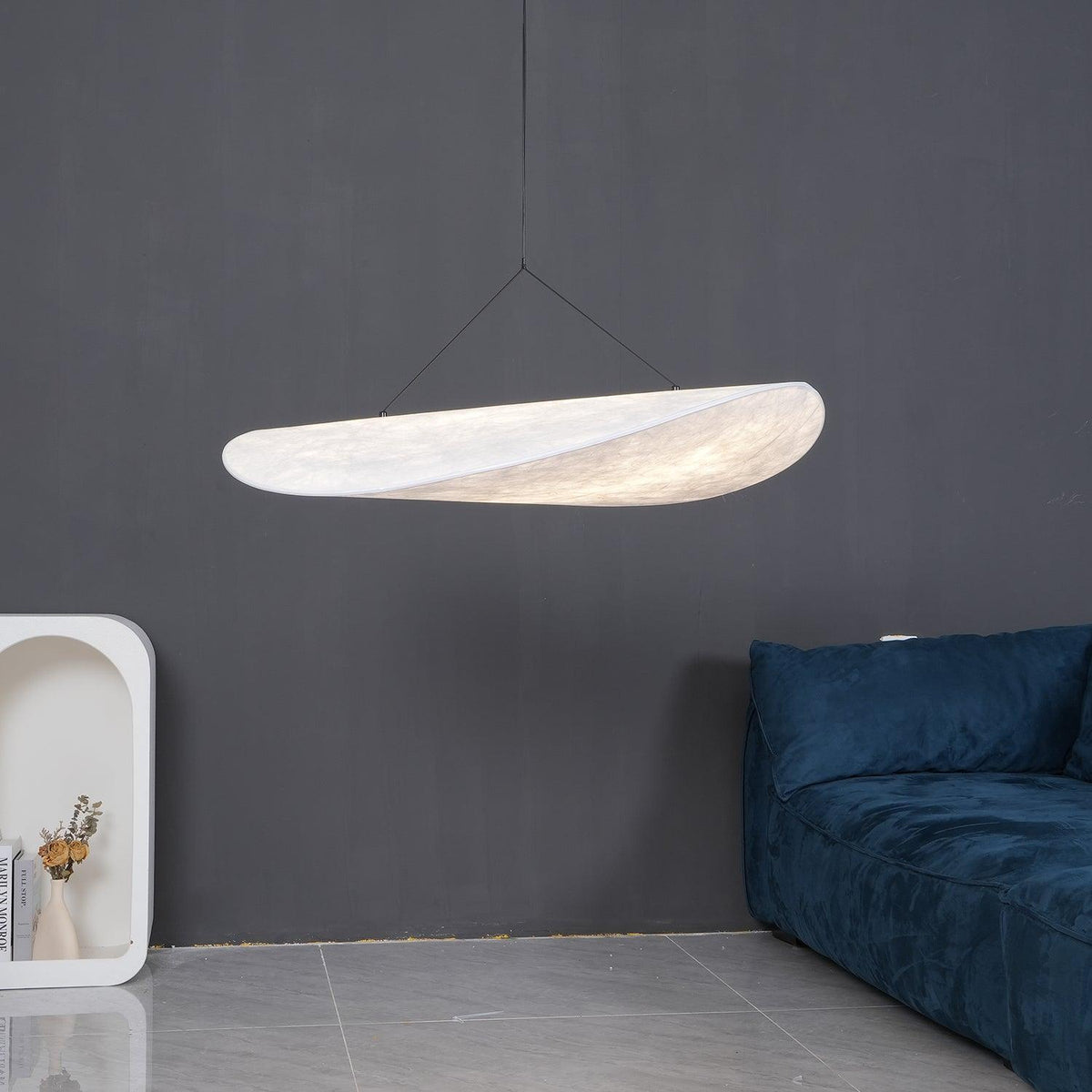 Candeeiro suspenso Twist contemporâneo com cabo decorativo