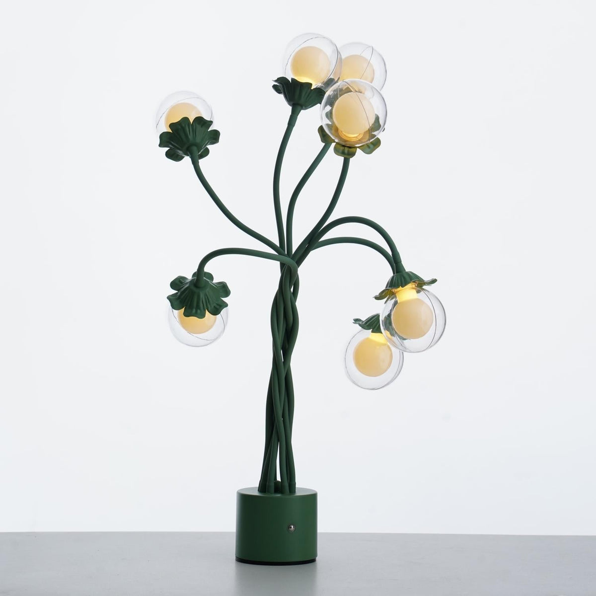 Viraoora Table Lamp