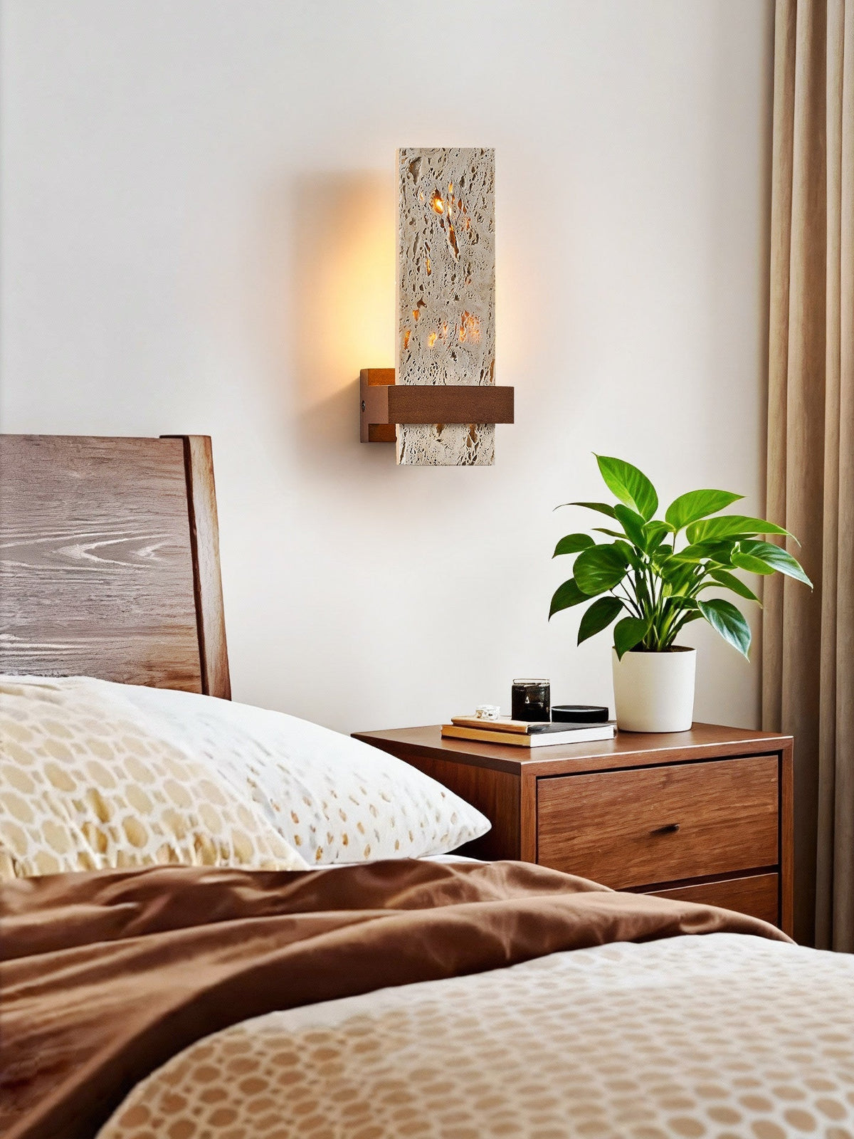 Brann Terra vägglampa i travertin