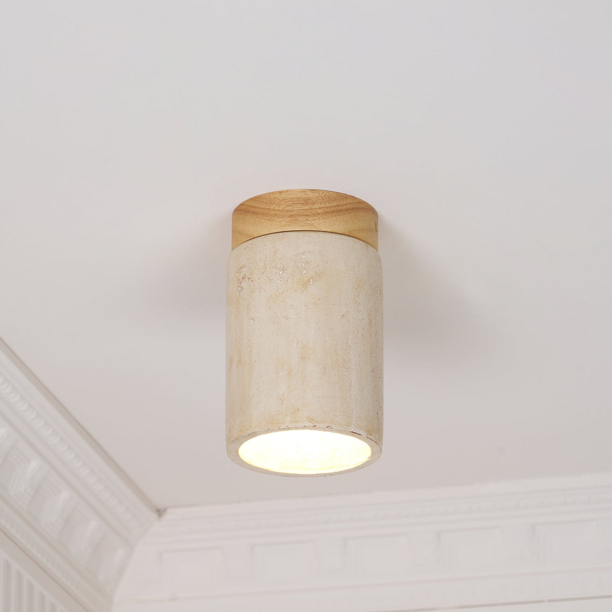Valelelle loftslampe i travertin med cylindrisk kappe