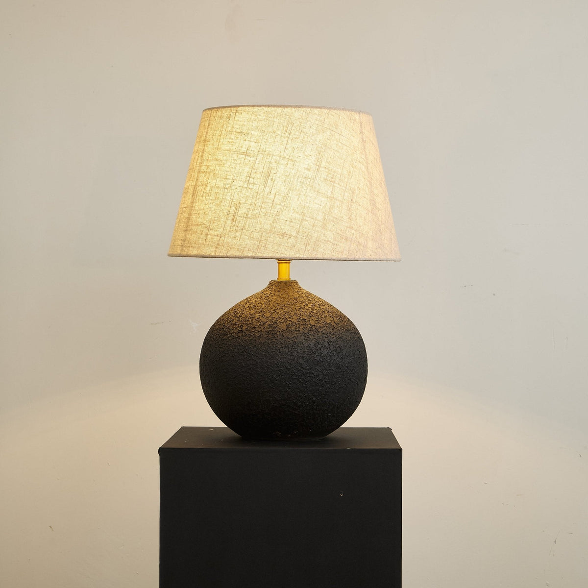 Serena moderne bordlampe