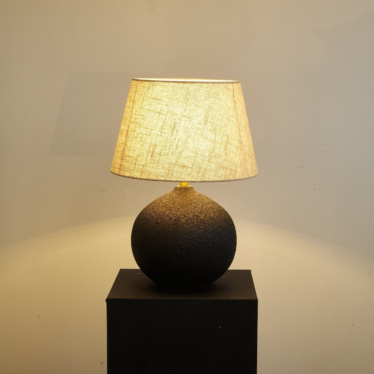 Serena moderne bordlampe