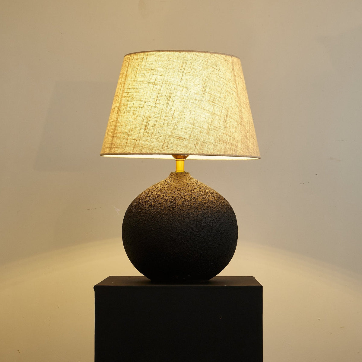 Serena moderne bordlampe