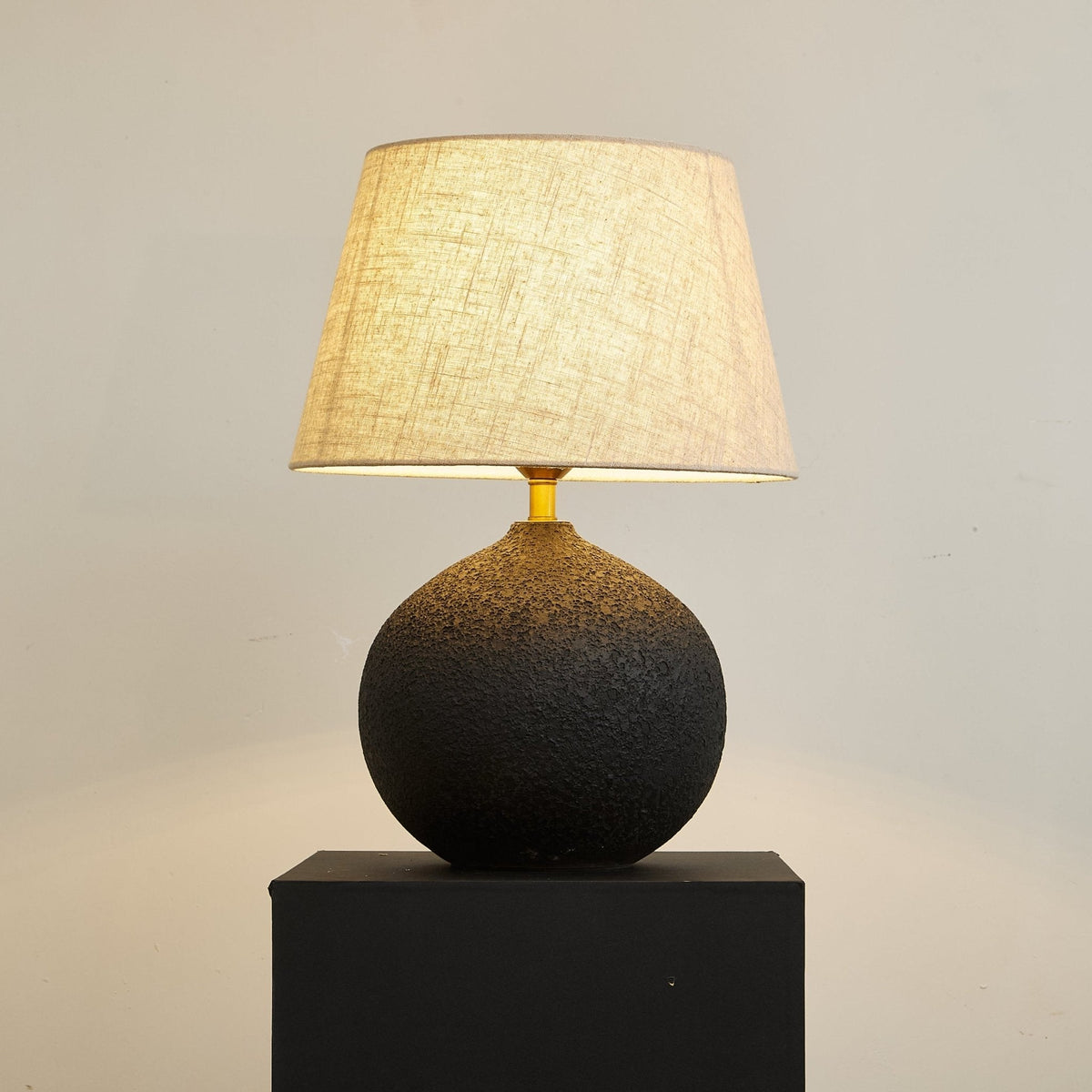 Serena moderne bordlampe