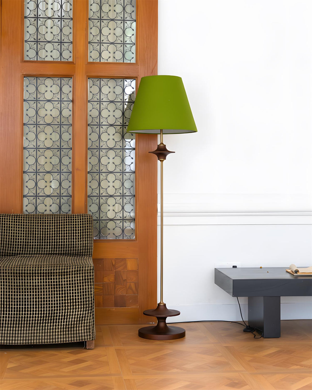 Aveniniella Floor Lamp