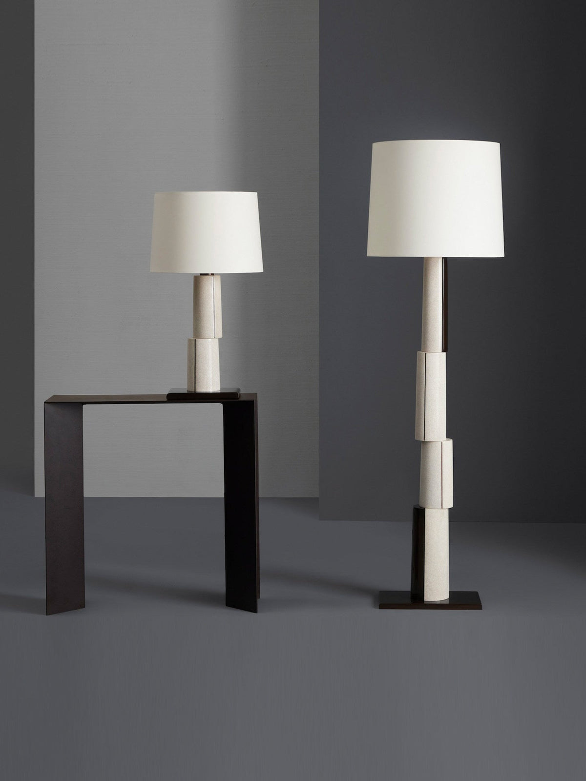 Noreraya stablet bordlampe