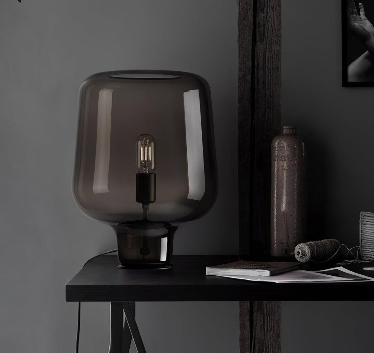 Candeeiro de mesa contemporâneo de vidro Eanlari