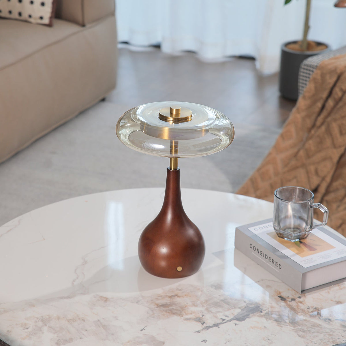 Airdes vintagebordlampe i træ