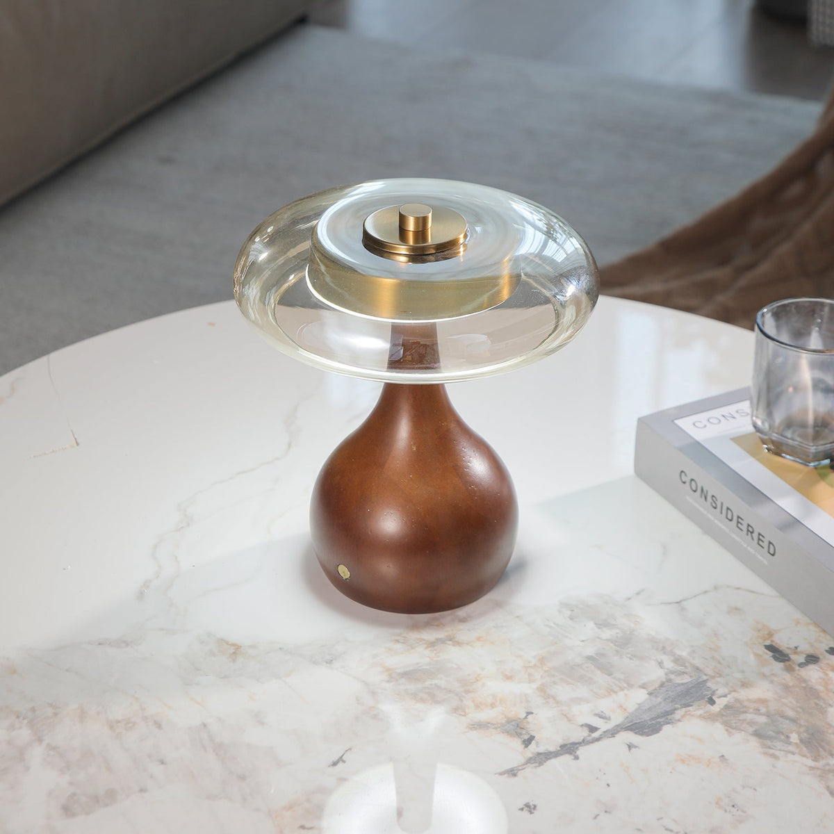 Airdes vintagebordlampe i træ