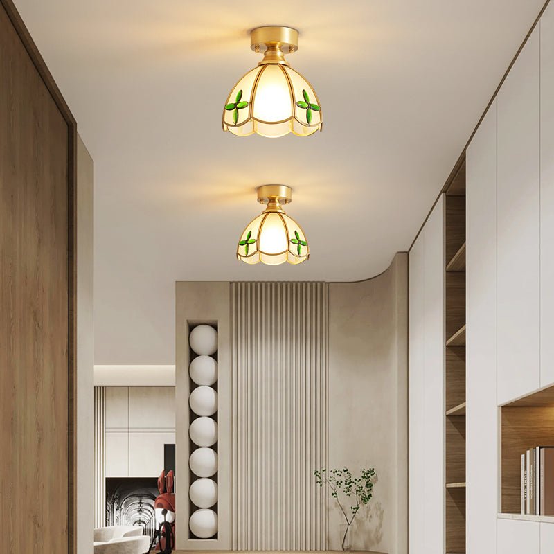 Revely vintage-loftslampe med blomster i farvet glas