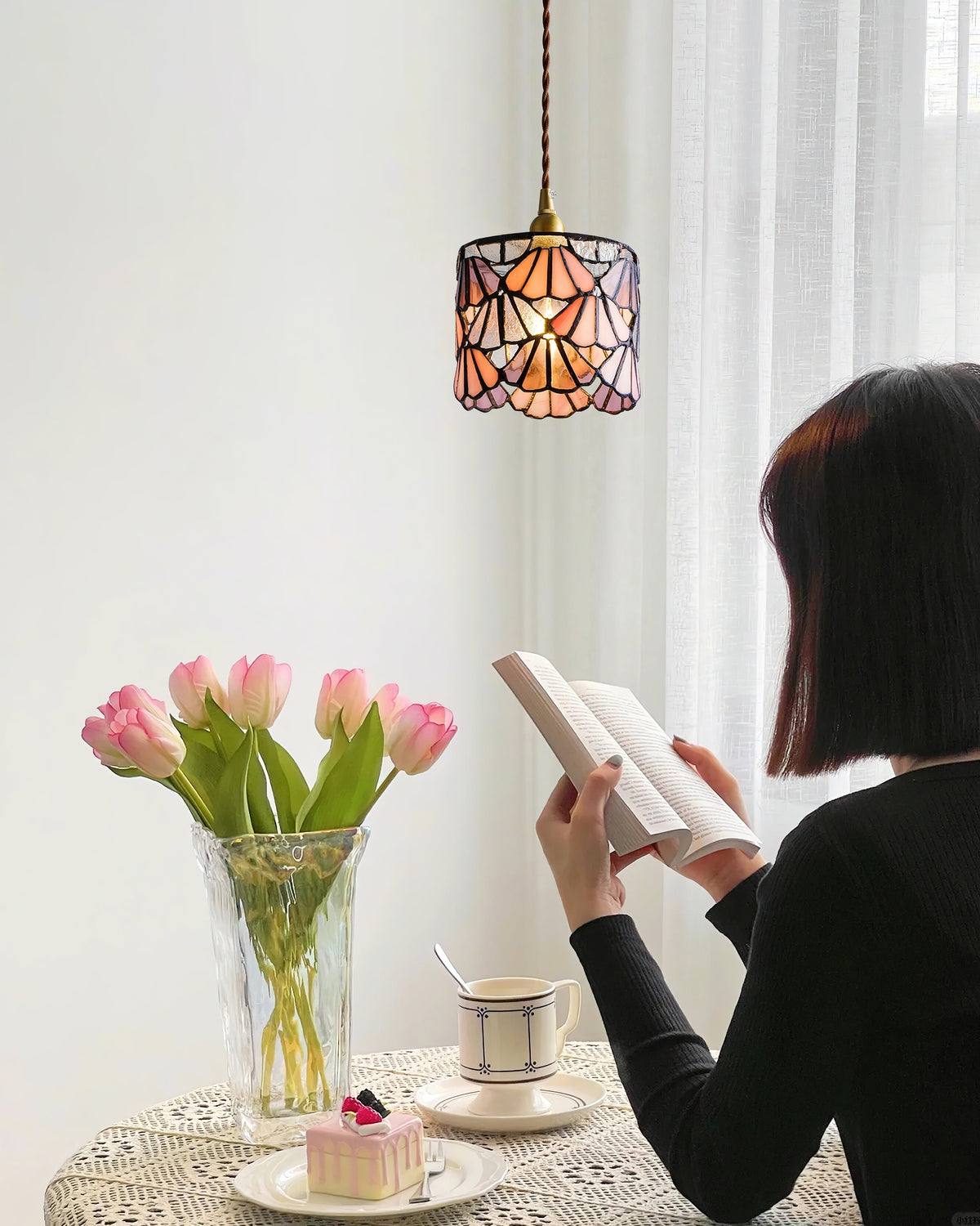 Lioraen-Tiffany-pendel med klassisk design