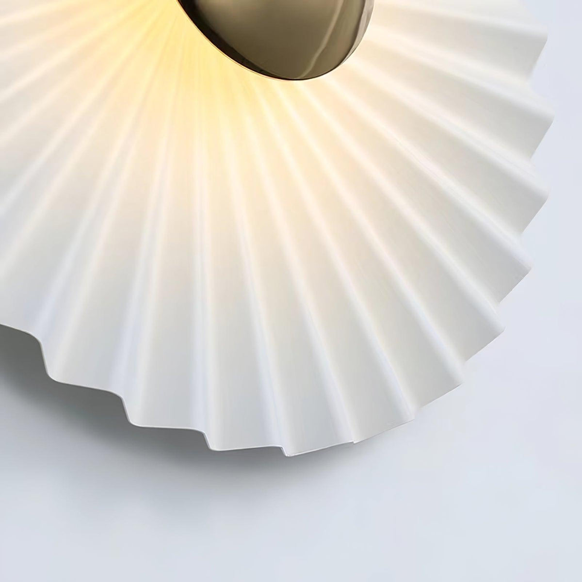 Arlorila vägglampa i harts