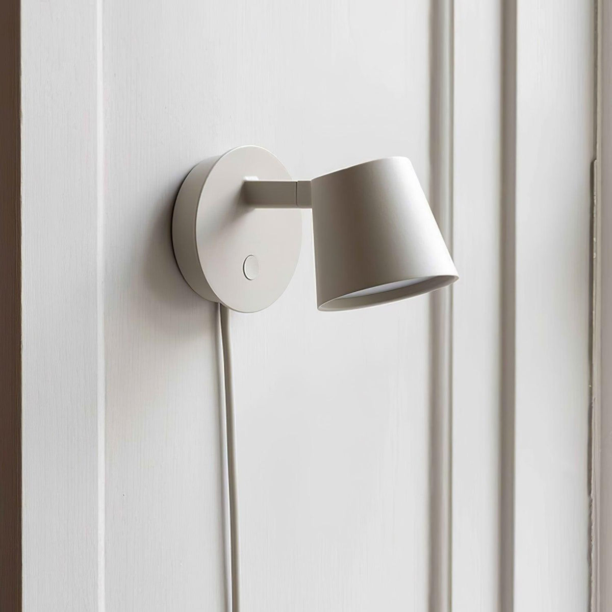 Tirwen moderne minimalistisk væglampe med stik