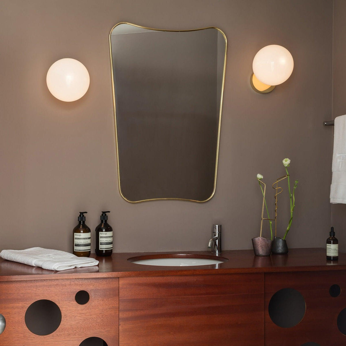Candeeiro de parede moderno minimalista Vivinia