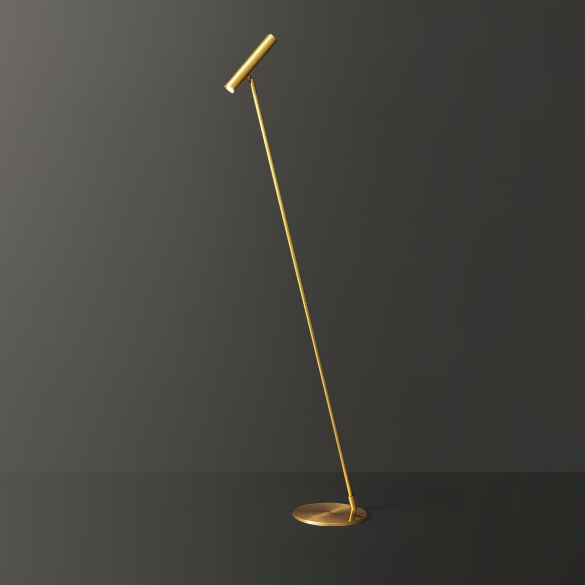Candeeiro de pé Ririxy minimalista