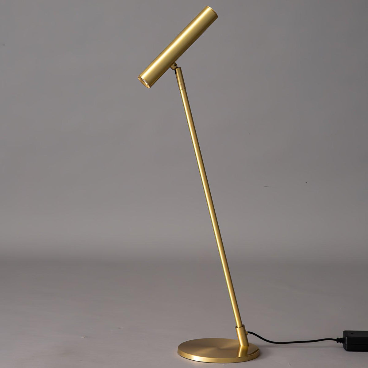 Anor minimalistisk bordlampe