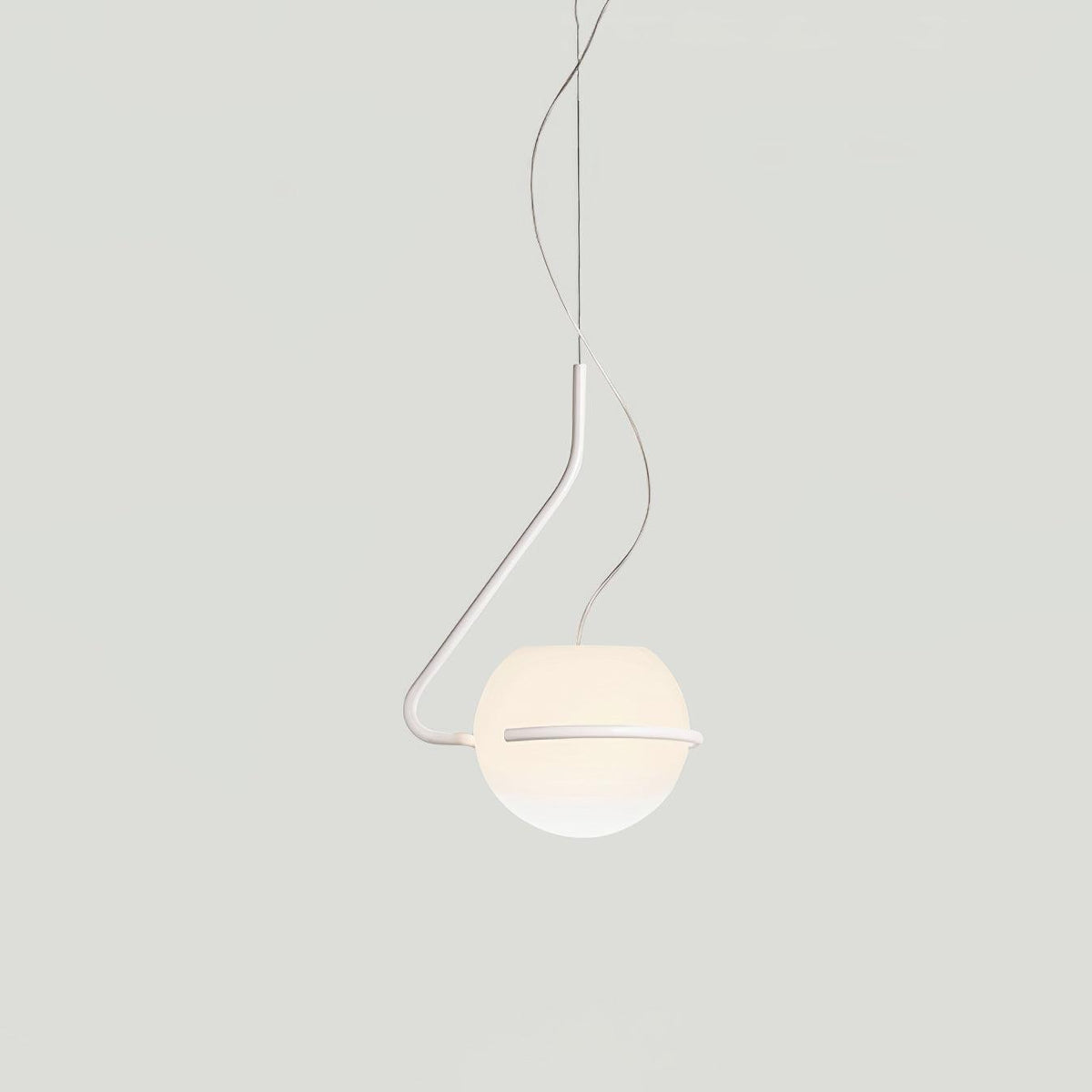 Minimalistisk cirkelformad pendellampa