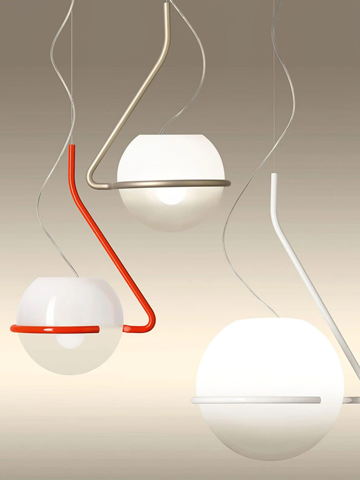 Minimalistisk cirkelformad pendellampa