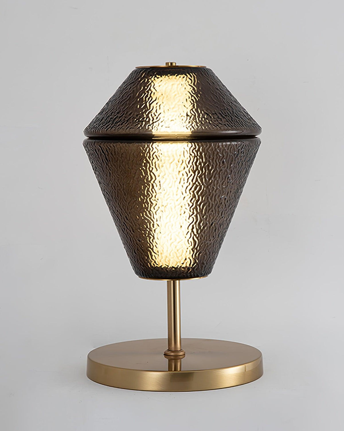 Noraiella moderne bordlampe
