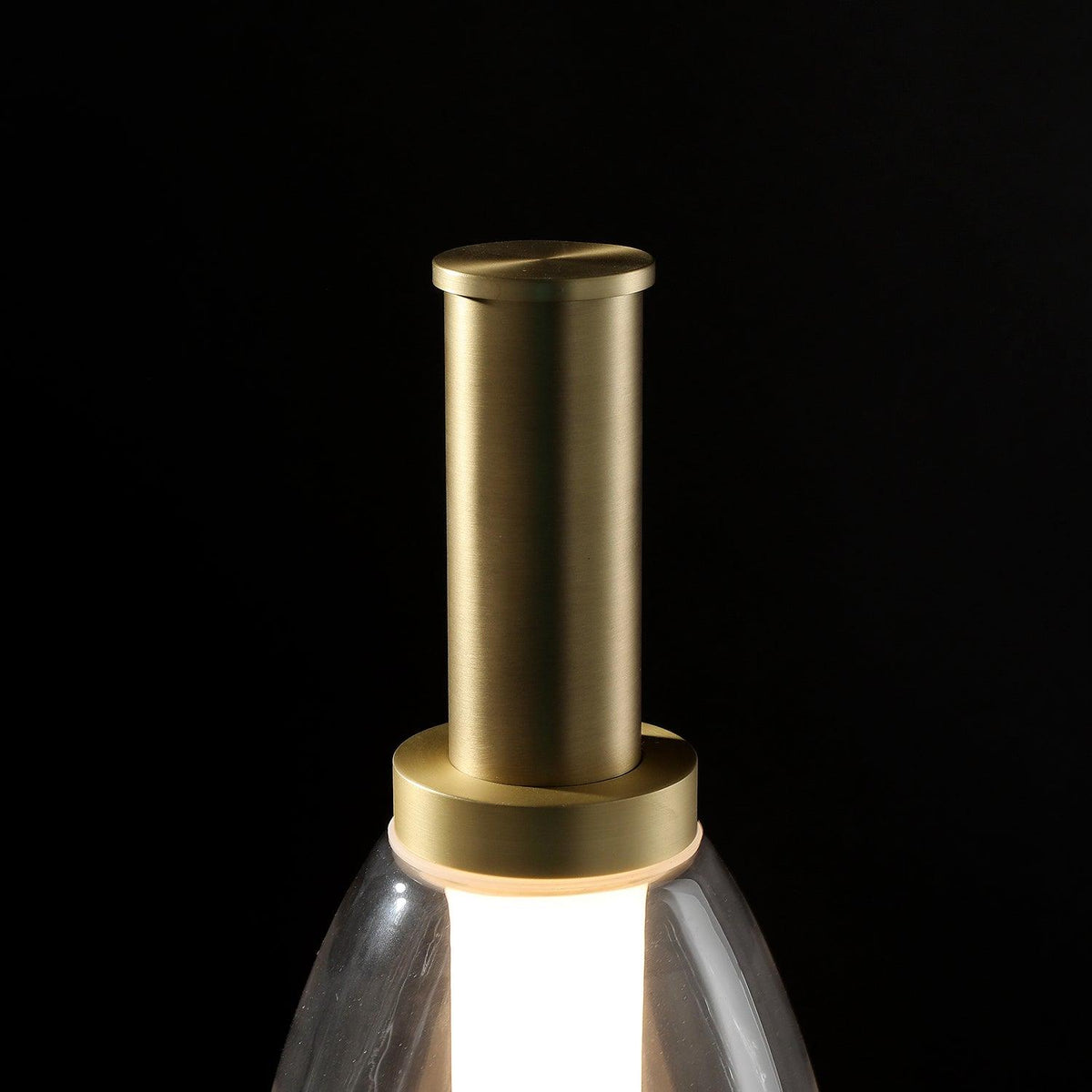 Ivthaarae bordslampa i glas