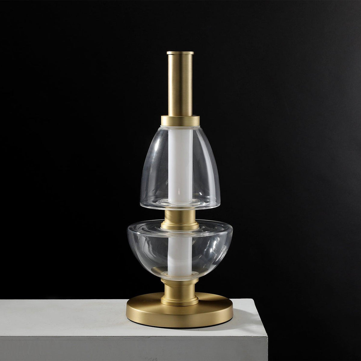 Ivthaarae bordslampa i glas