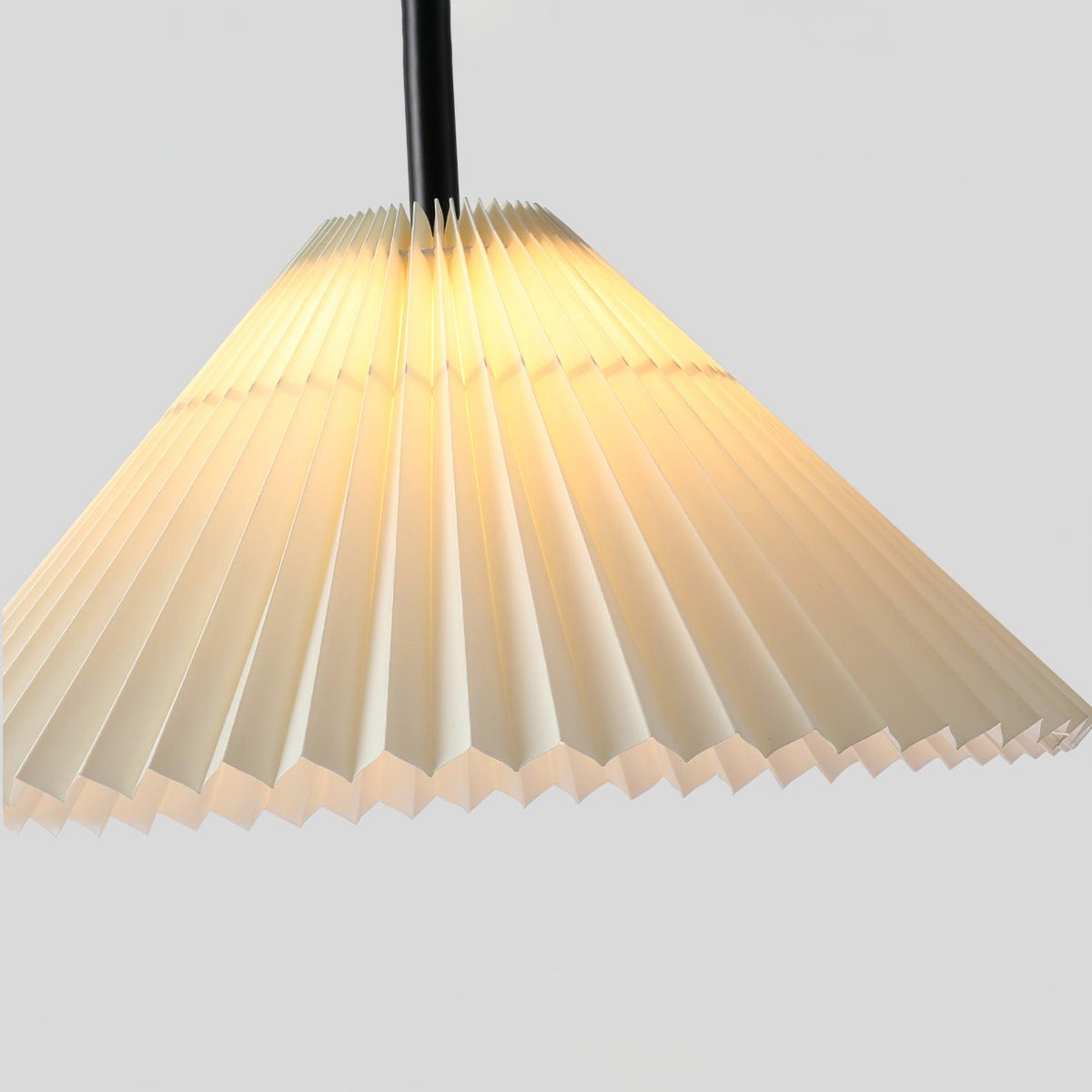Norarette Floor Lamp
