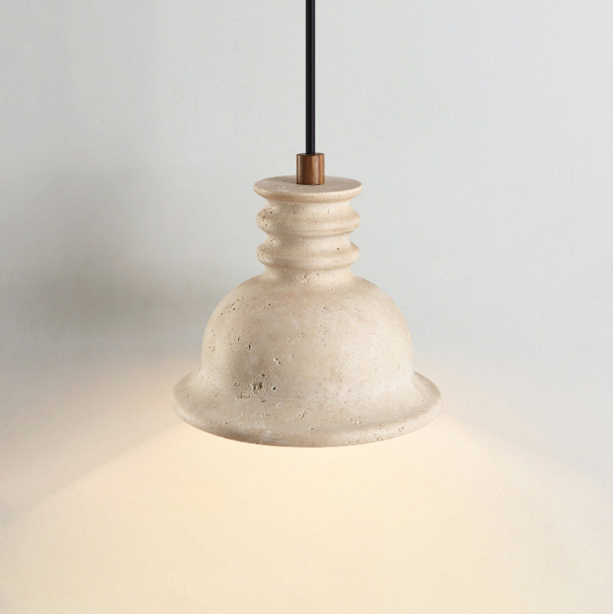 Harrow Travertine Ribbed Dome -riippuvalaisin