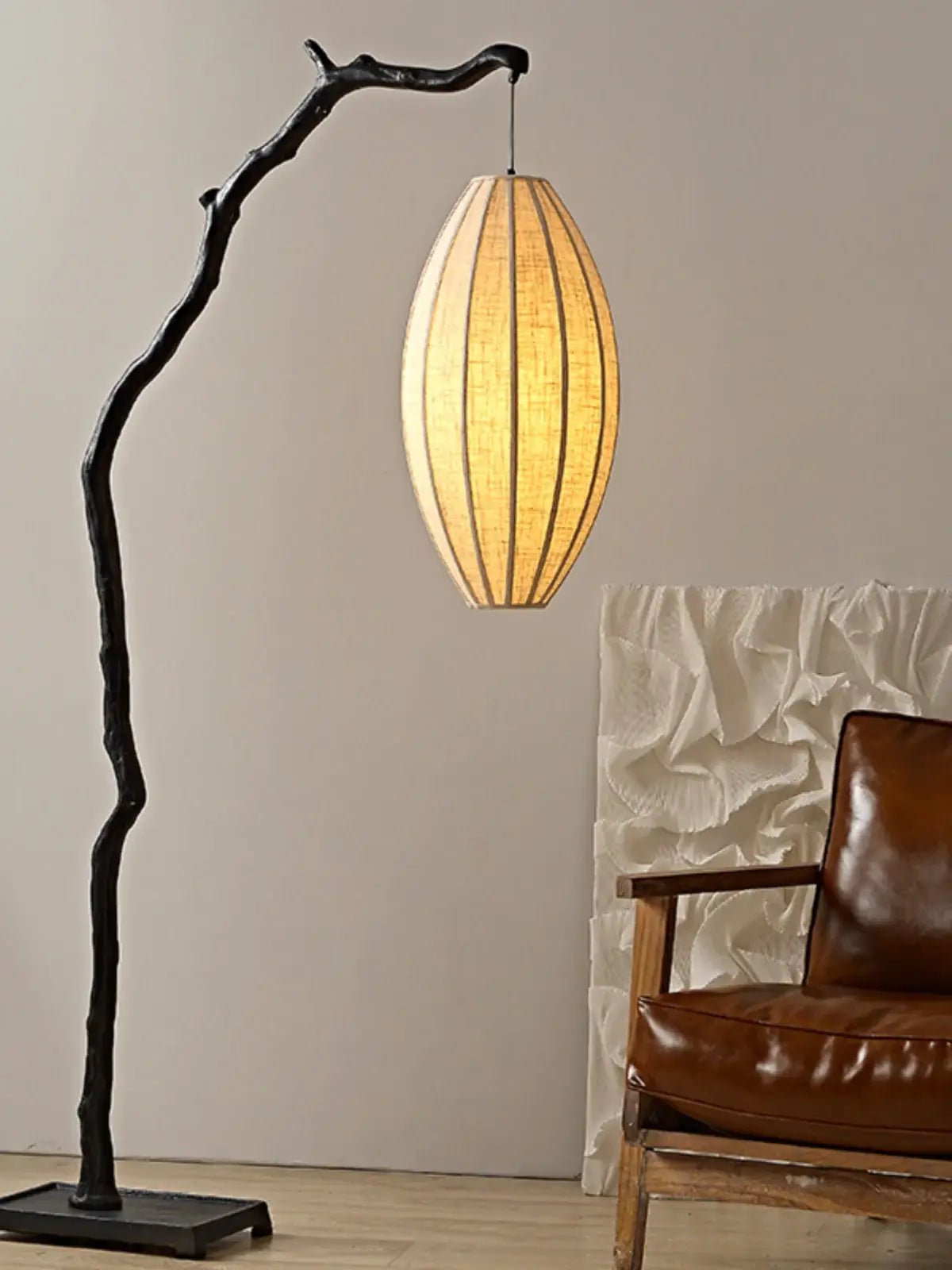 Ilthen golvlampa i grenform
