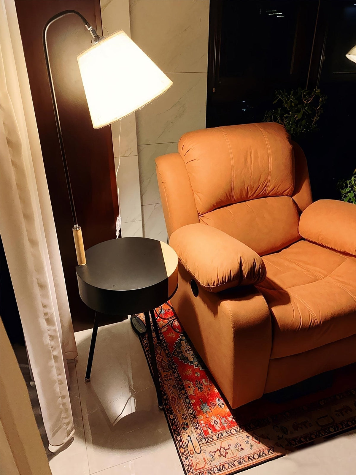 Lumo golvlampa med stativ och tygskärm