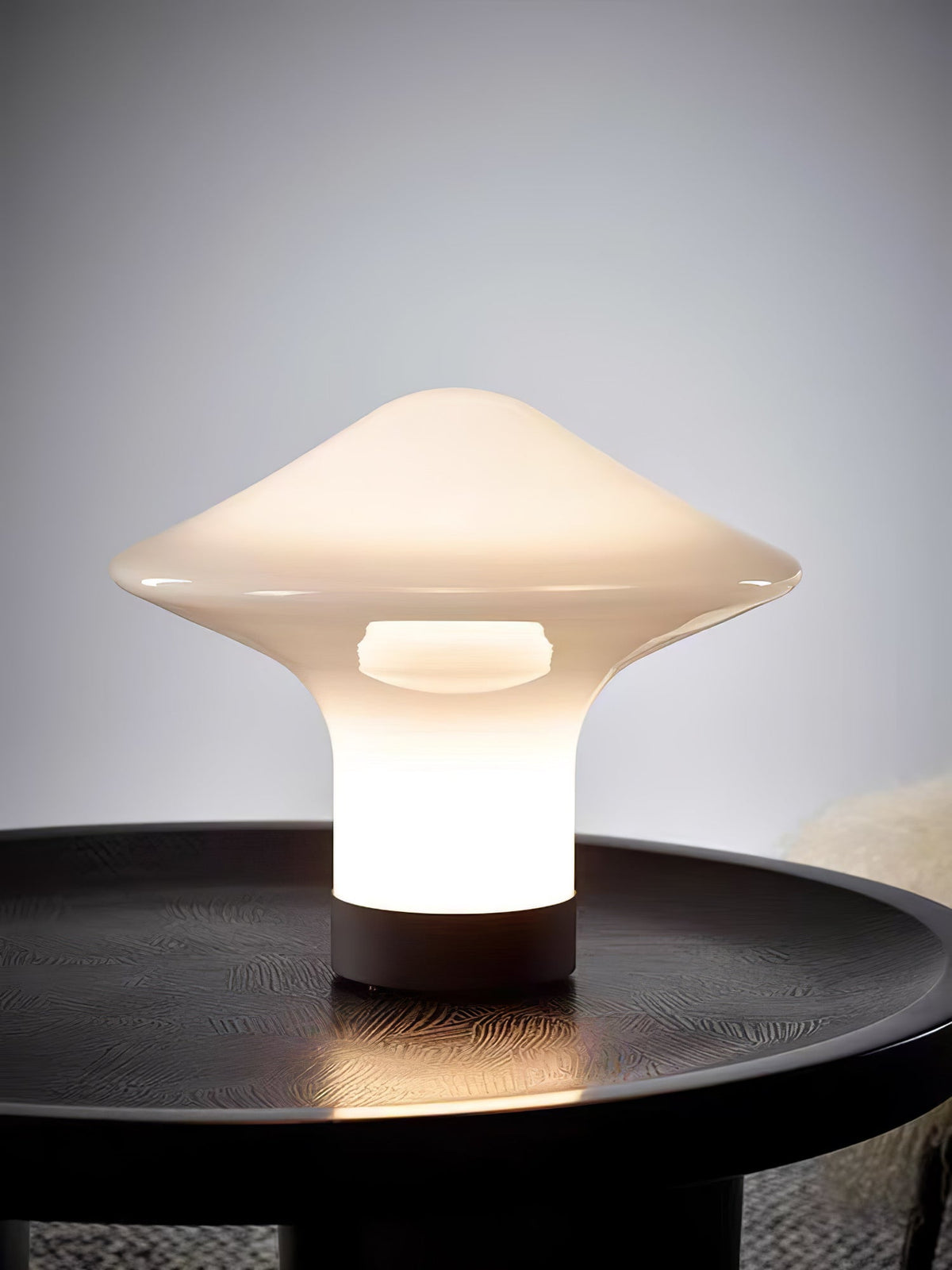 Taura moderne bordlampe