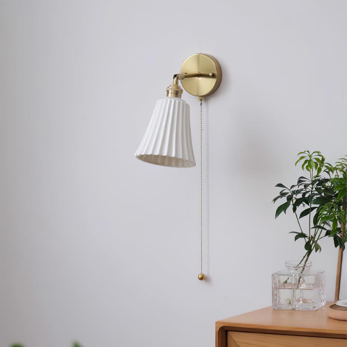 Nominex-vintage-keraaminen seinävalaisin