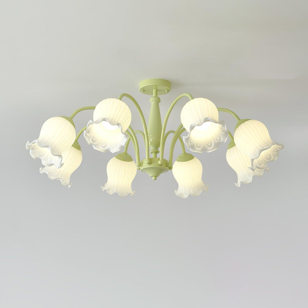 Candeeiro de teto floral Ibis Trumpet em vidro pastel