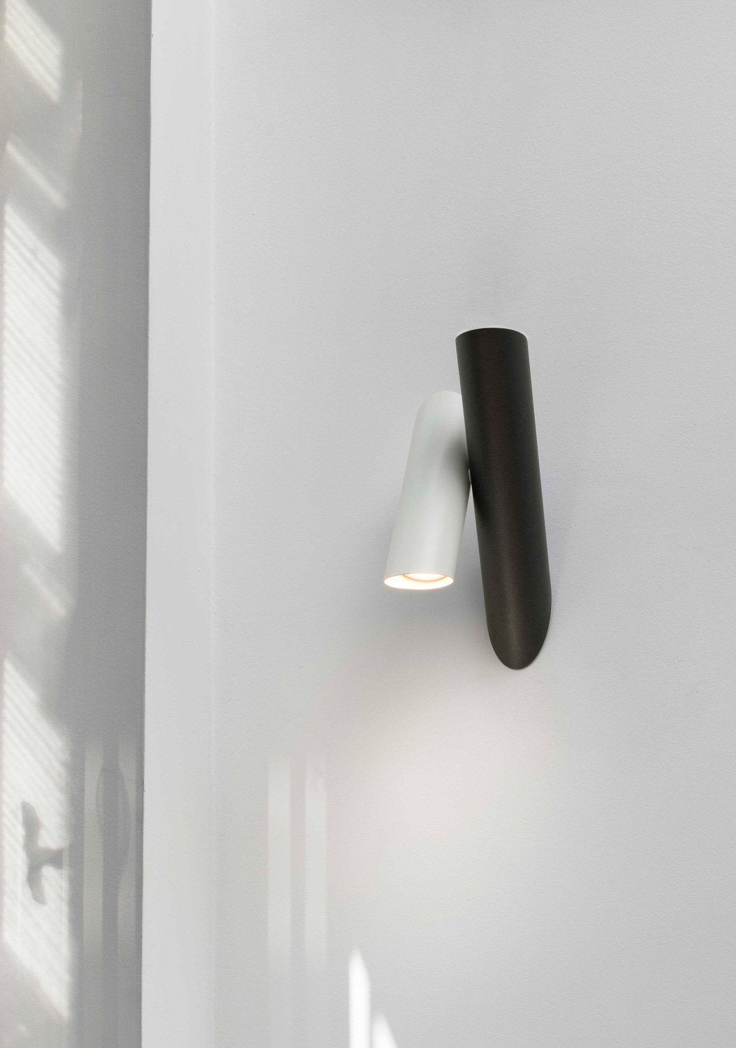 Perylis modern minimalistisk vägglampa med rör
