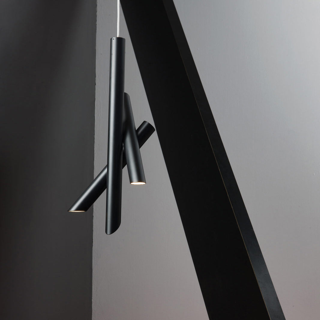 Erixon pendel med rør i aluminium, minimalistisk