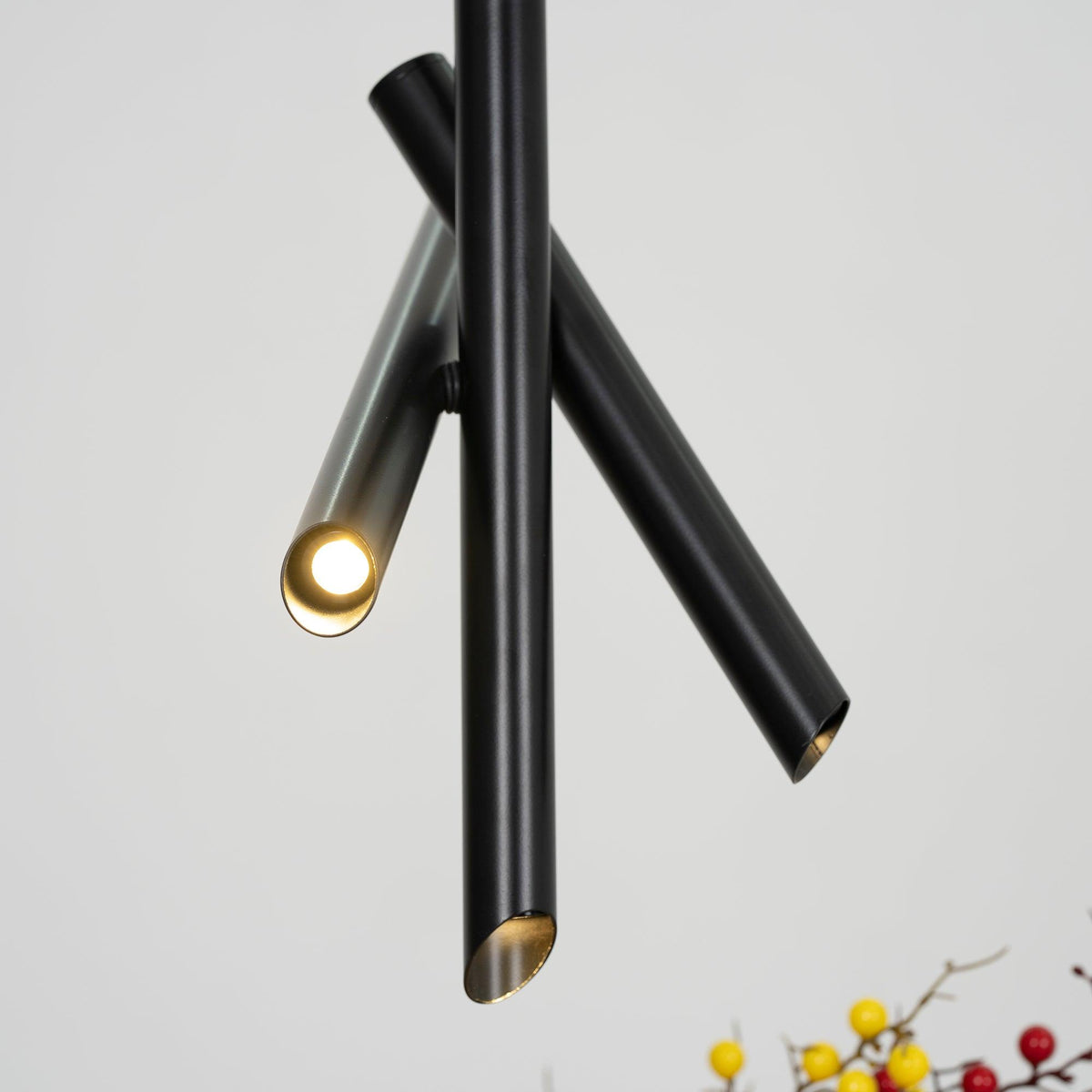 Erixon pendel med rør i aluminium, minimalistisk