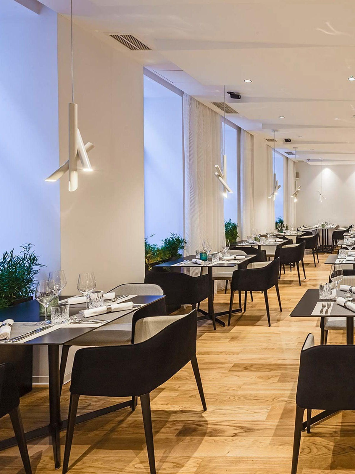 Erixon pendel med rør i aluminium, minimalistisk