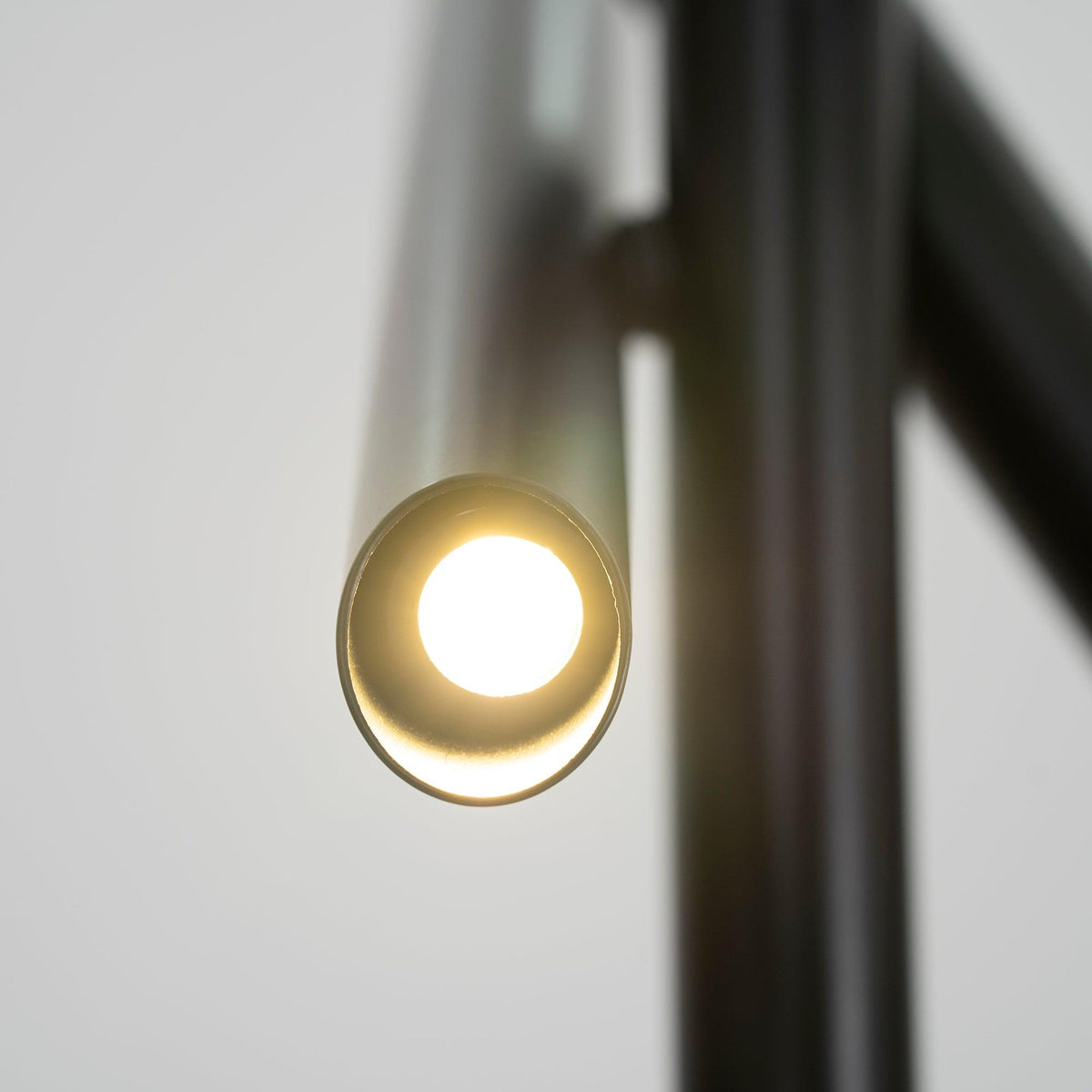 Erixon pendel med rør i aluminium, minimalistisk